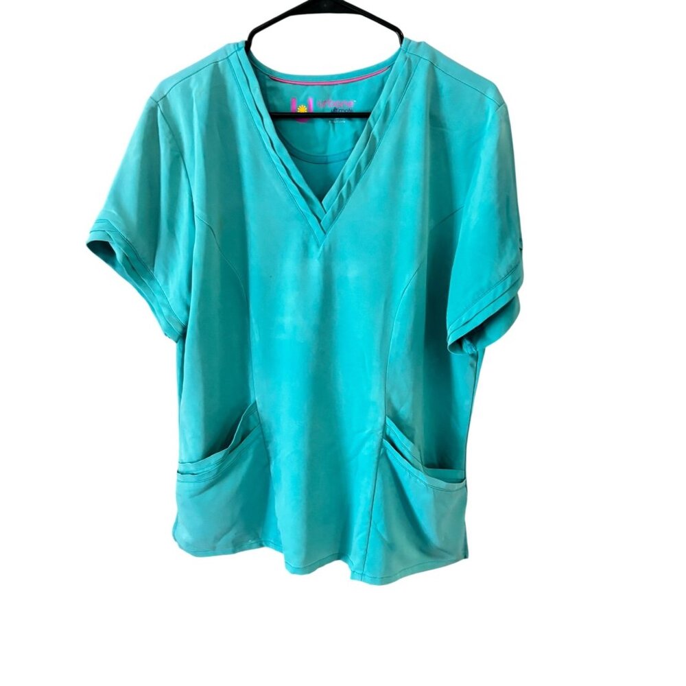 Urbane Ultimate Women's V-neck Scrub Top